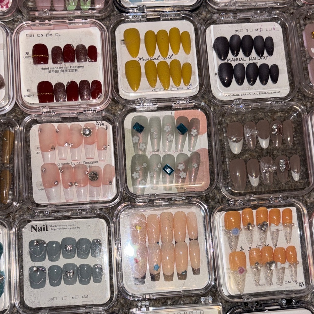 Assorted Press-On Nail Set Collection - Multi Color - Picture 9 of 14
